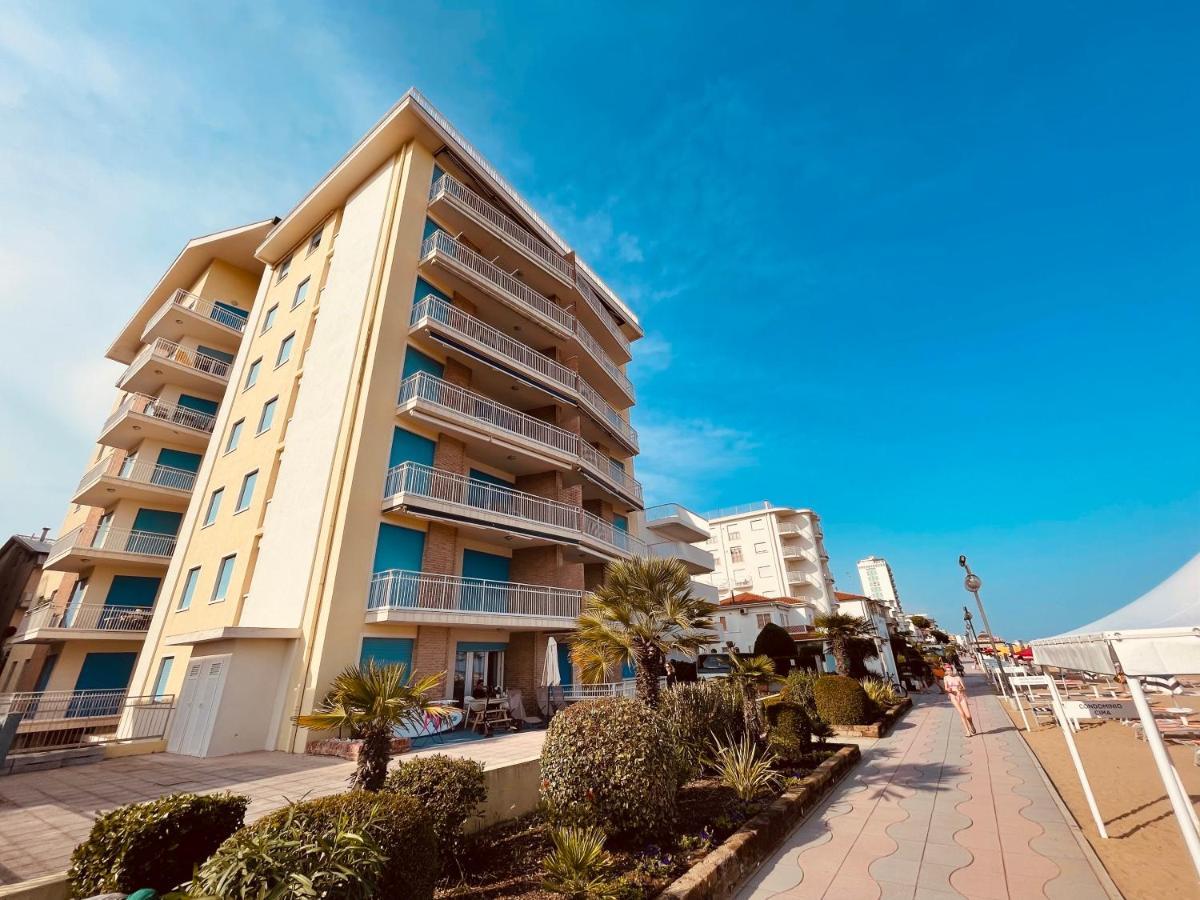 Appartamento Cima - Vista Mare, 3 Camere, Wifi, Family Apartment 利多迪迪耶索洛 外观 照片