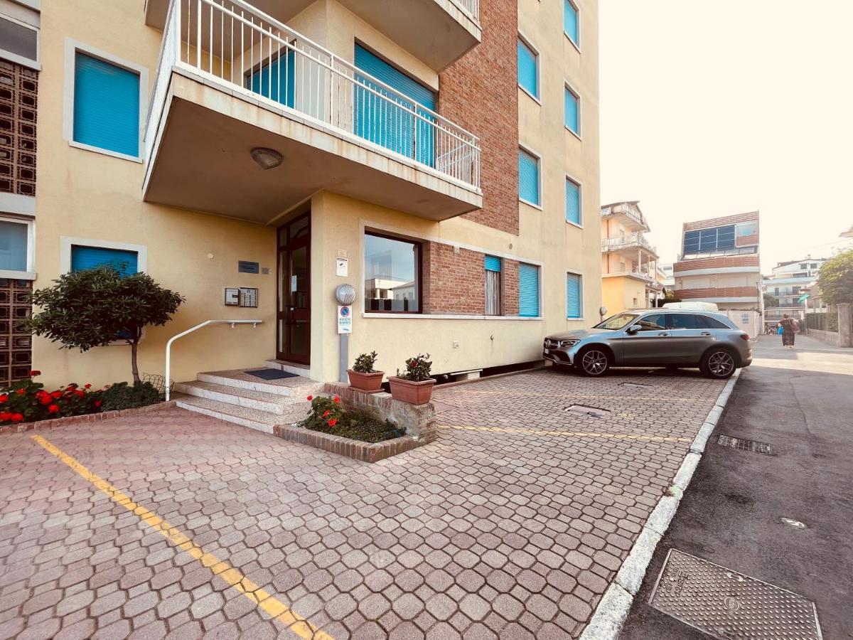 Appartamento Cima - Vista Mare, 3 Camere, Wifi, Family Apartment 利多迪迪耶索洛 外观 照片